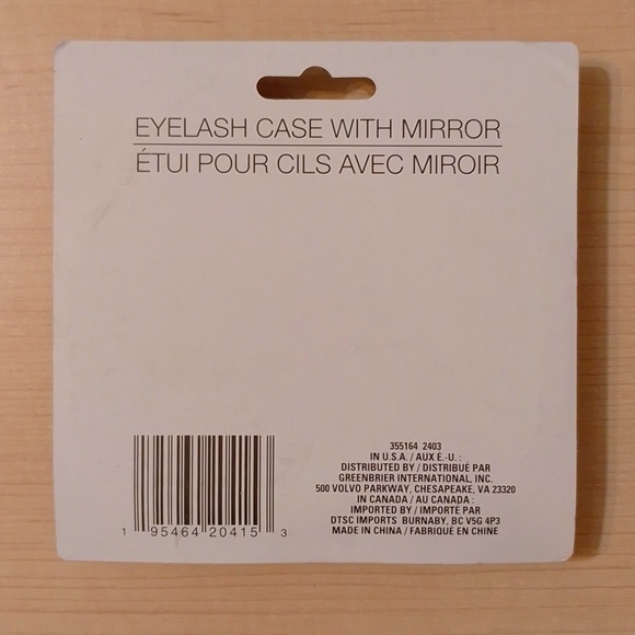 $5 False Eyelash Case with Mirror Travel Organization - Picture 3 of 7